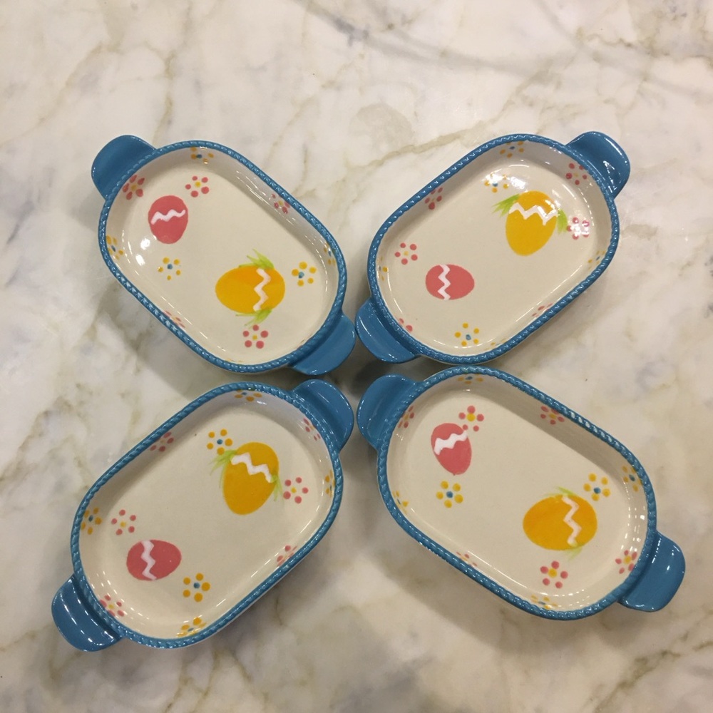 Set of 4 temptations small plates